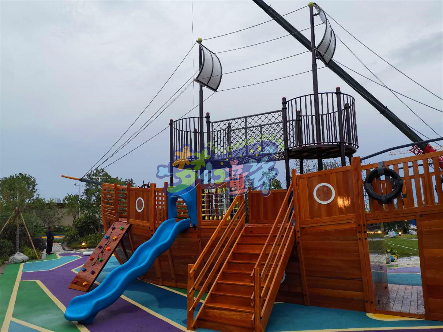 金茂汕頭雙悅灣海盜船