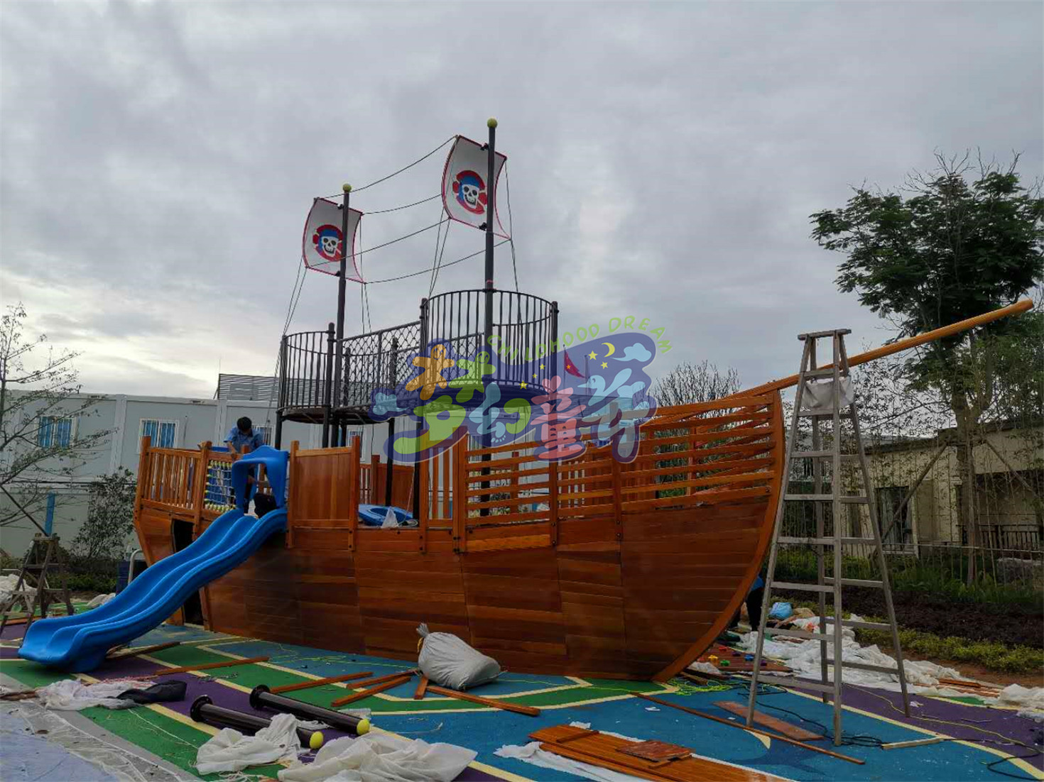 金茂汕頭雙悅灣海盜船